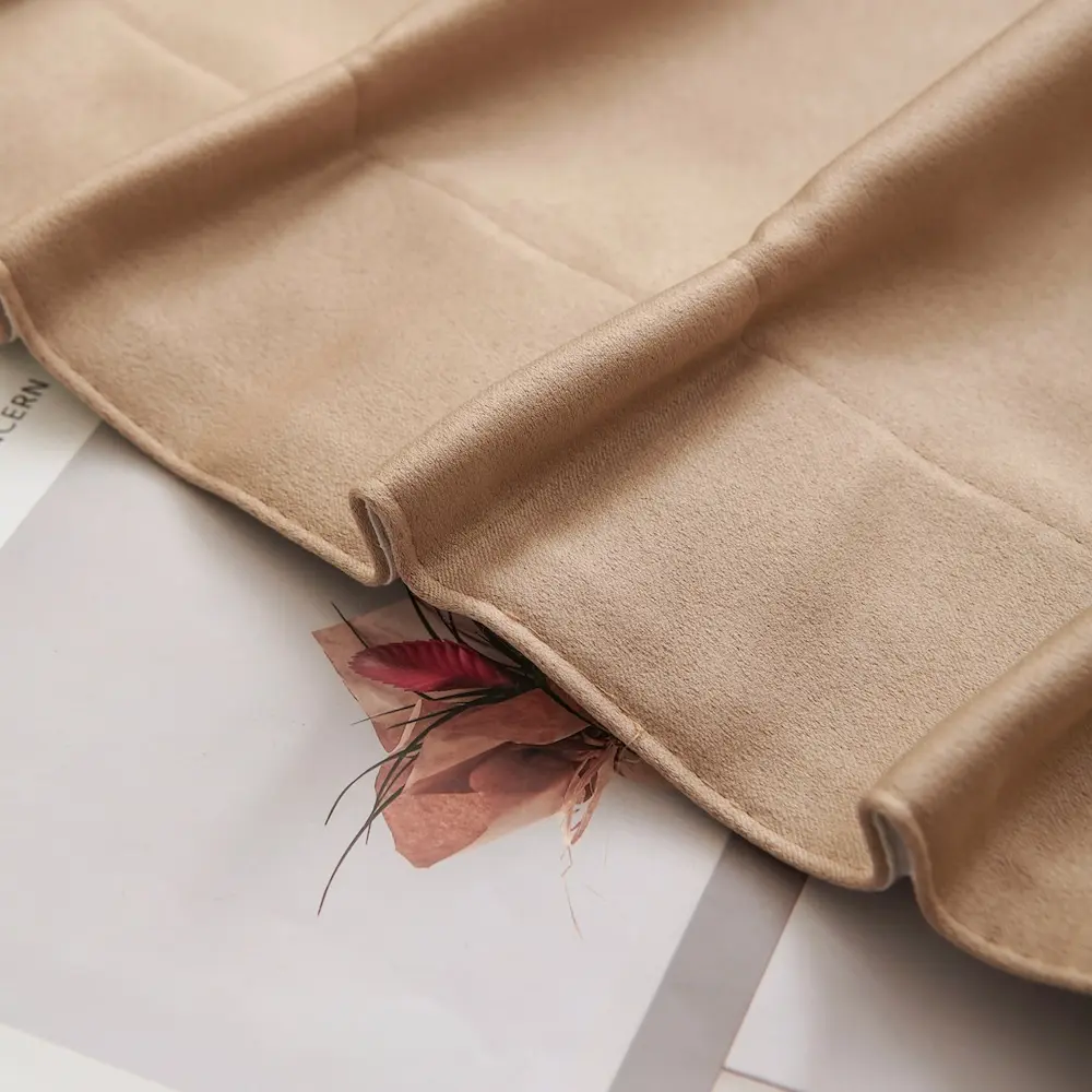 Lemoni Licht taupe semi-verduisterend gordijn plooiband bovenkant