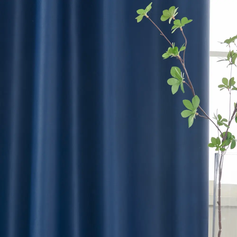 Ruben Elsa verduisterende gordijnen donker blauw zijkant