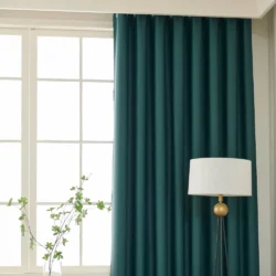 Ruben verduisterende gordijnen met ringen donker groen bovenkant