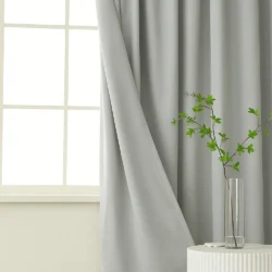 Lemoni Licht grijs semi verduisterend kant en klaar gordijn hangend woonkamer