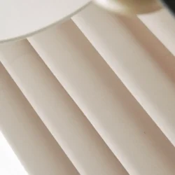 Ruben semi-verduisterend gordijn off white - midden plooi