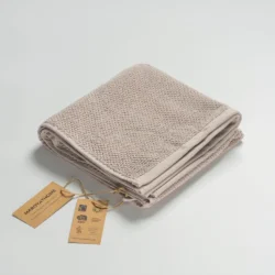 Maroyathome handdoek van 100% katoen in beige