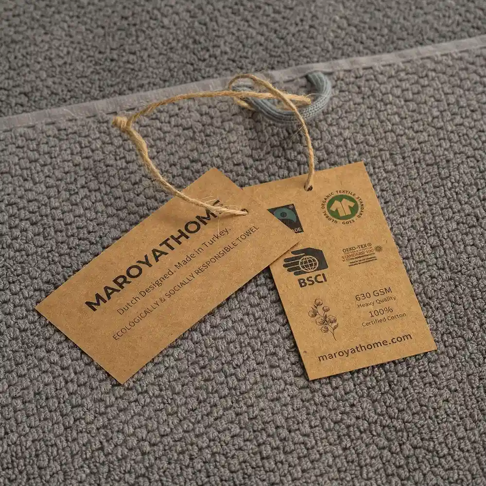 Uno handdoeken grijs 100% katoen en gecertifieerd met GOTS en FAIRTRADE