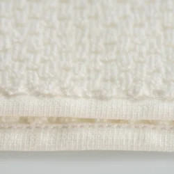 Maroyathome handdoeken van 100% katoen in off white zijn vakkundig afgewerkt