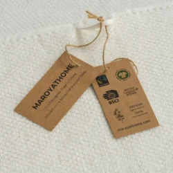 Uno handdoeken off white 100% katoen en gecertifieerd met GOTS en FAIRTRADE