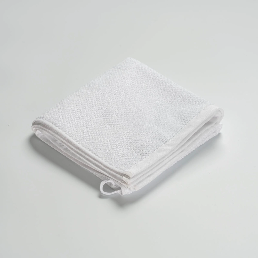 Maroyathome handdoek van 100% katoen in wit