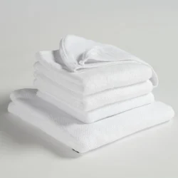 Uno set handdoeken met handdoeken, badlaken en haarhanddoek wit