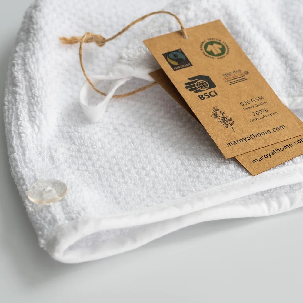 Uno haarhandoek wit detail