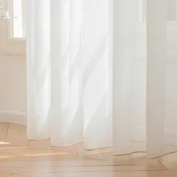 Bibiana vitrage kant en klaar met multifunctionele plooiband - Off White. Met loodveter aan de onderkant. Betaalbare Luxe.