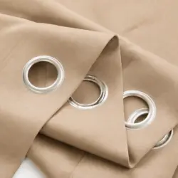 Ruben gordijn met ringen licht taupe naturel. Detail ringen.